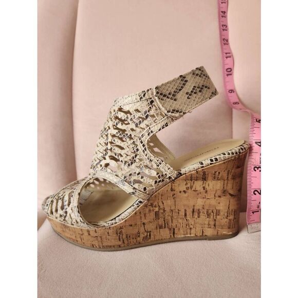 Maurices haven cut out strappy snakeskin corky wedges heels sz 11 exotic platfor - Picture 4 of 7